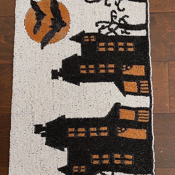 Tahari Home Haunted House Bats Halloween Beaded Table Runner 13”x36”- NWT - Picture 3 of 3